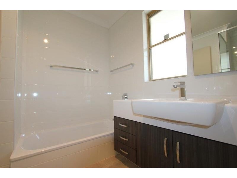 4/104 McDonald Street, Como WA 6152