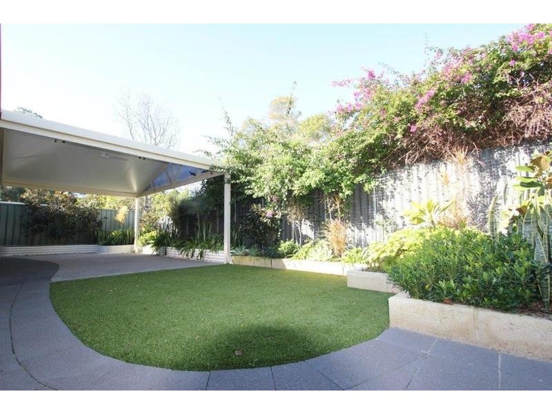 4/104 McDonald Street, Como WA 6152
