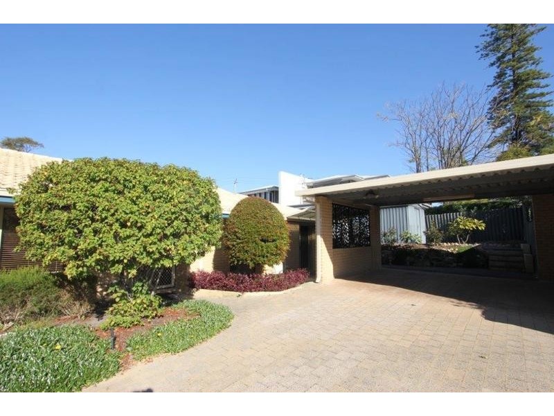 4/104 McDonald Street, Como WA 6152