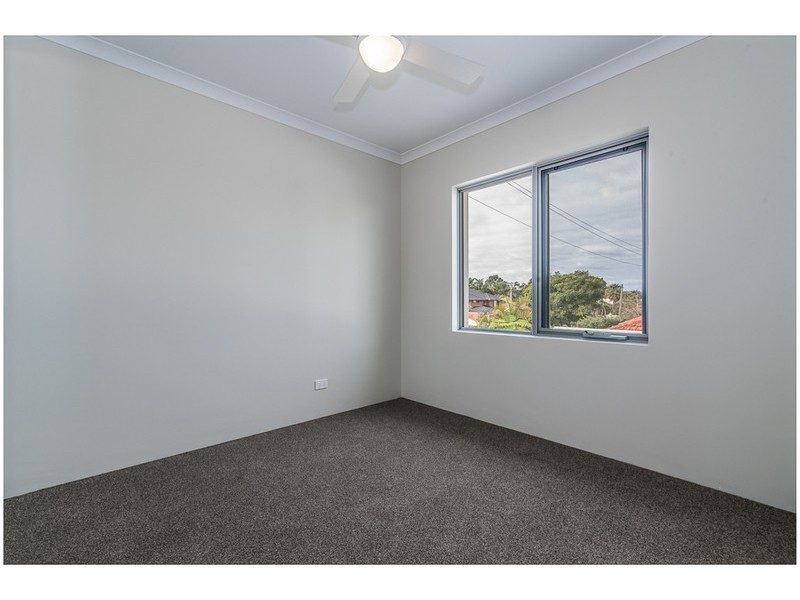2/334 Belmont Avenue, Kewdale WA 6105