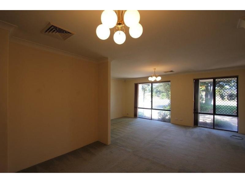 87 Herreshoff Ramble, Ocean Reef WA 6027