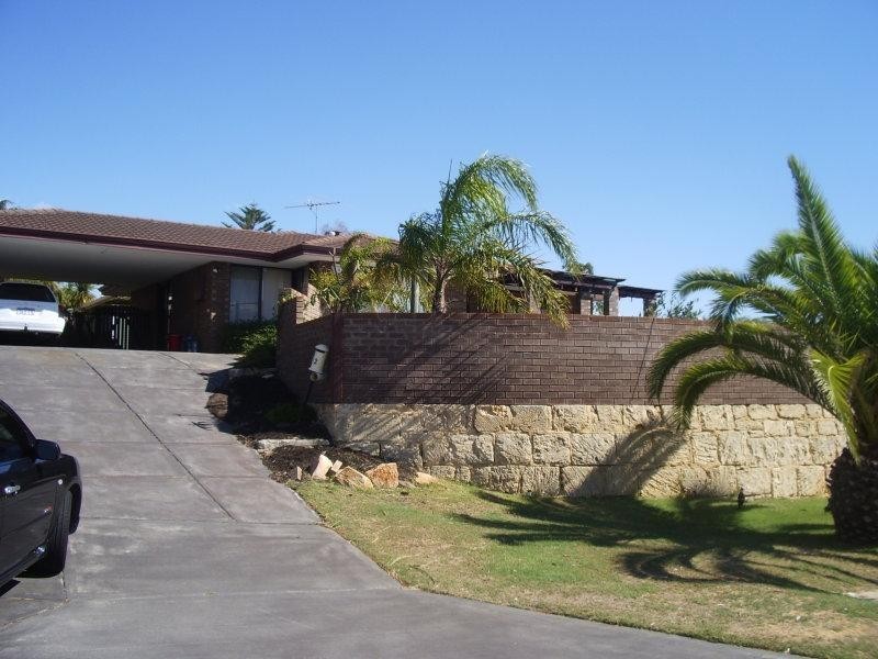 12 Galleon Road, Beldon WA 6027