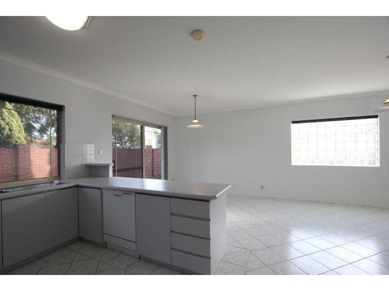 1/52 Mary Street, Como WA 6152