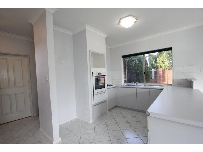 1/52 Mary Street, Como WA 6152