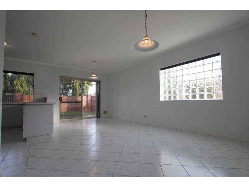 1/52 Mary Street, Como WA 6152