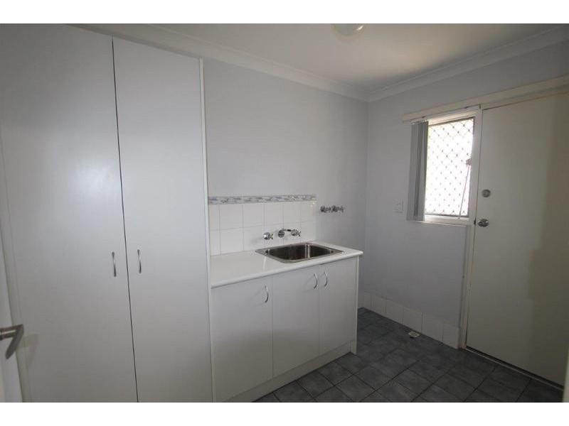 25 Rambures Way, Hamilton Hill WA 6163