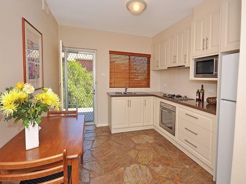 4/7 Napier Street, Cottesloe WA 6011