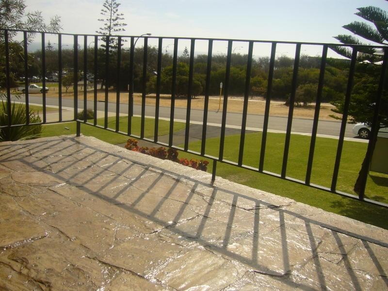 4/7 Napier Street, Cottesloe WA 6011