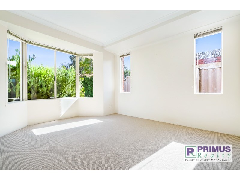 27 Avon Crescent, Atwell WA 6164