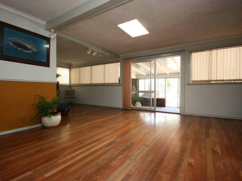 54 Davilak Avenue, Hamilton Hill WA 6163