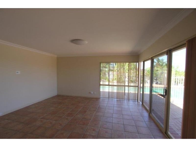 92 Paramatta Road, Doubleview WA 6018