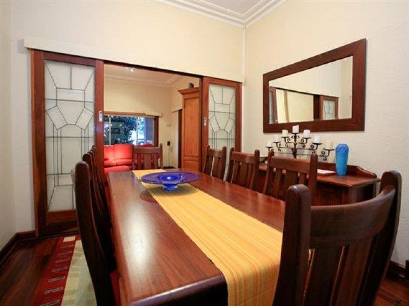 7 Salisbury Street, St James WA 6102