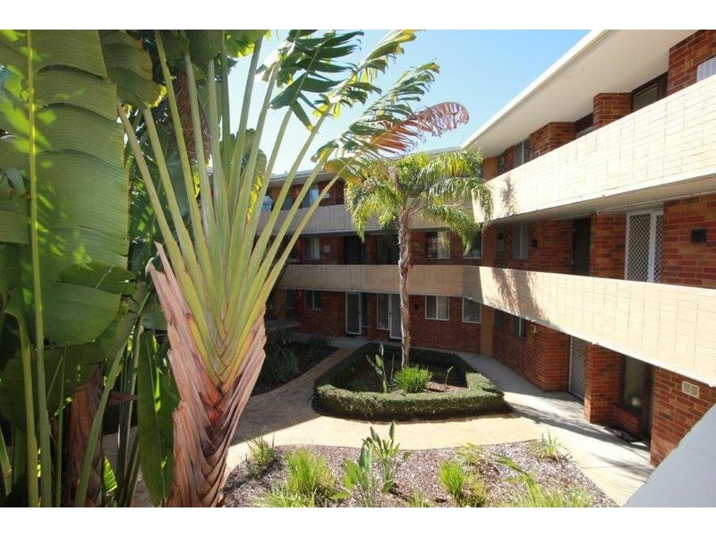 23F/47 Herdsman Parade, Wembley WA 6014