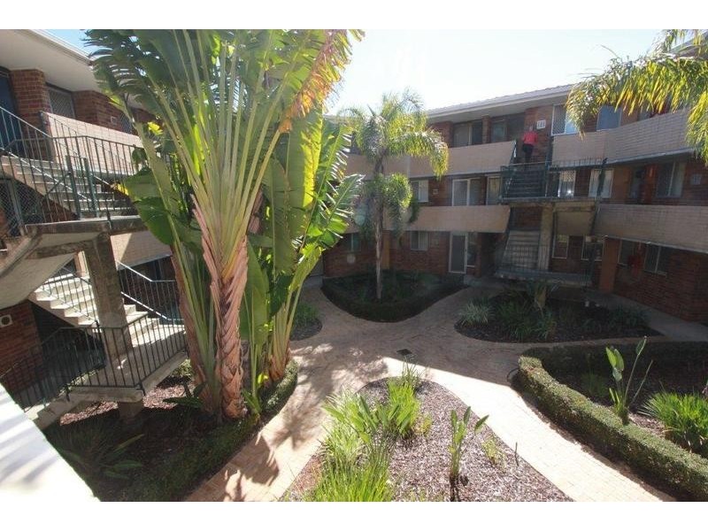 23F/47 Herdsman Parade, Wembley WA 6014