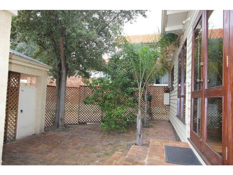 14 Scott Street, South Fremantle WA 6162