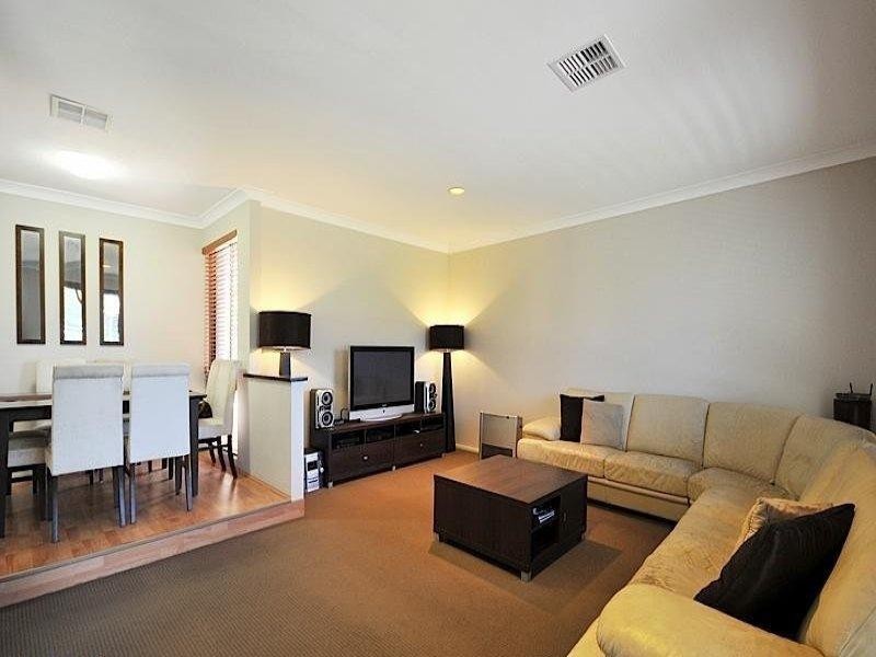 12 Angle Place, Mullaloo WA 6027