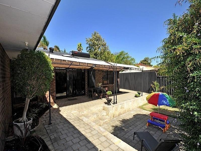 12 Angle Place, Mullaloo WA 6027