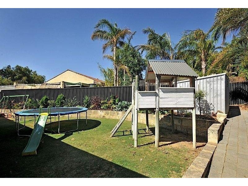 12 Angle Place, Mullaloo WA 6027