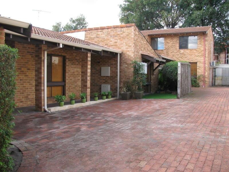 2/114 Labouchere Road, South Perth WA 6151