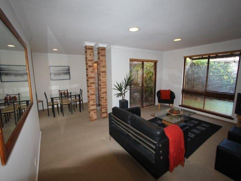 2/114 Labouchere Road, South Perth WA 6151
