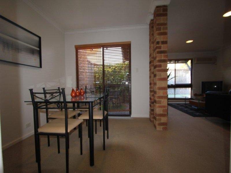 2/114 Labouchere Road, South Perth WA 6151