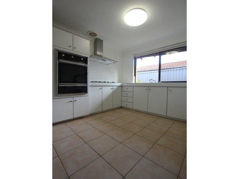 2/114 Labouchere Road, South Perth WA 6151