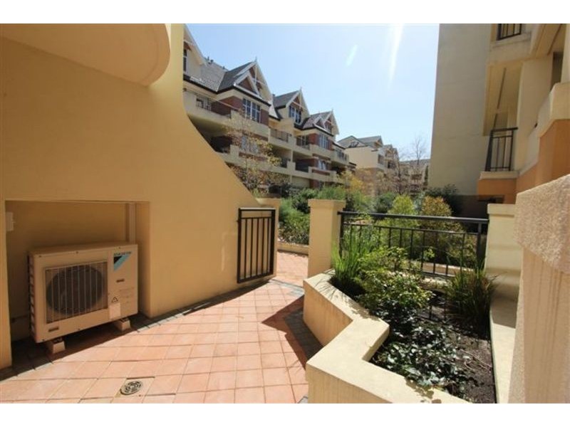 2/3 Brigid Road, Subiaco WA 6008
