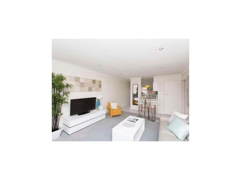 8A/23 Stockdale Crescent, Wembley Downs WA 6019