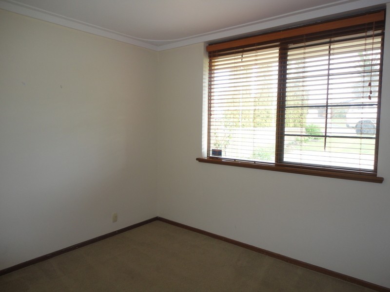 13 Seaflower Cresent, Craigie WA 6025