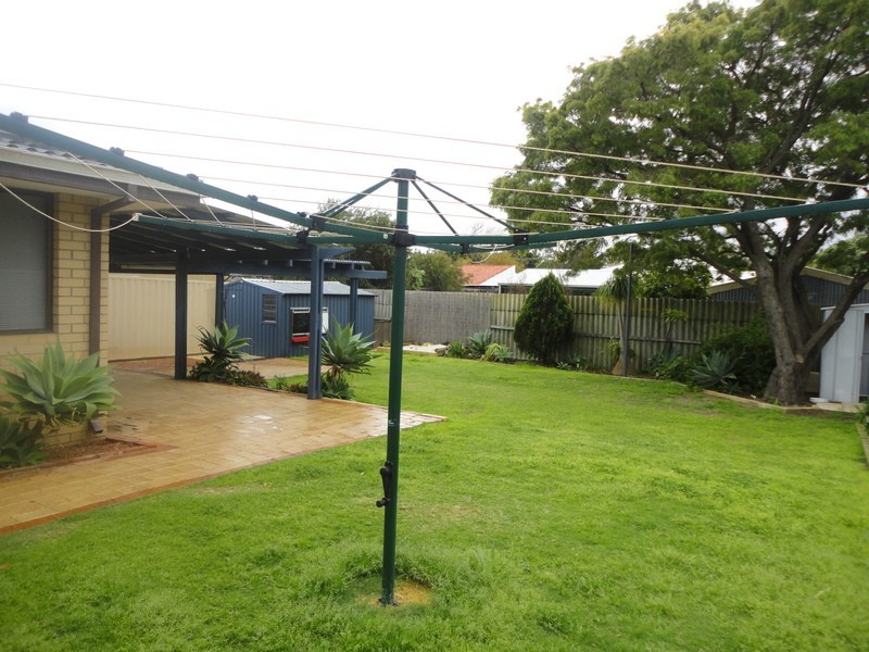 13 Seaflower Cresent, Craigie WA 6025