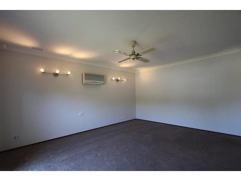 7 Rudall Way, Padbury WA 6025