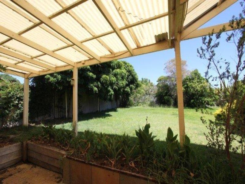1 Wyndham Street, St James WA 6102