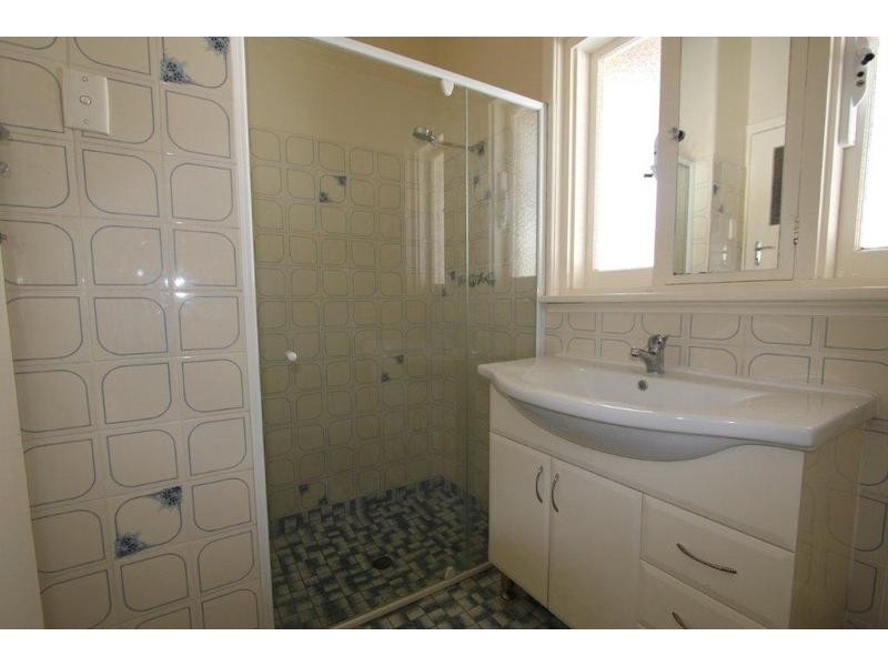 52 Coleman Crescent, Melville WA 6156