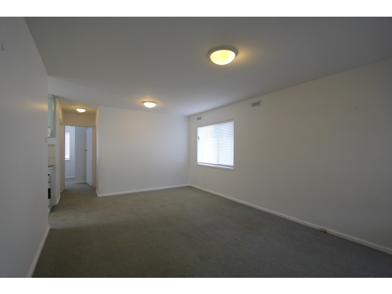 1/64 Gardner Street, Como WA 6152