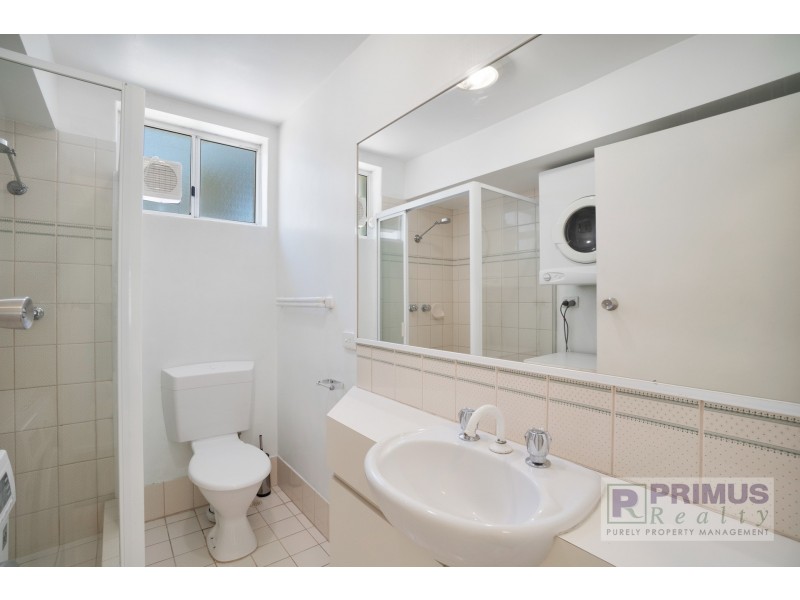 1/64 Gardner Street, Como WA 6152