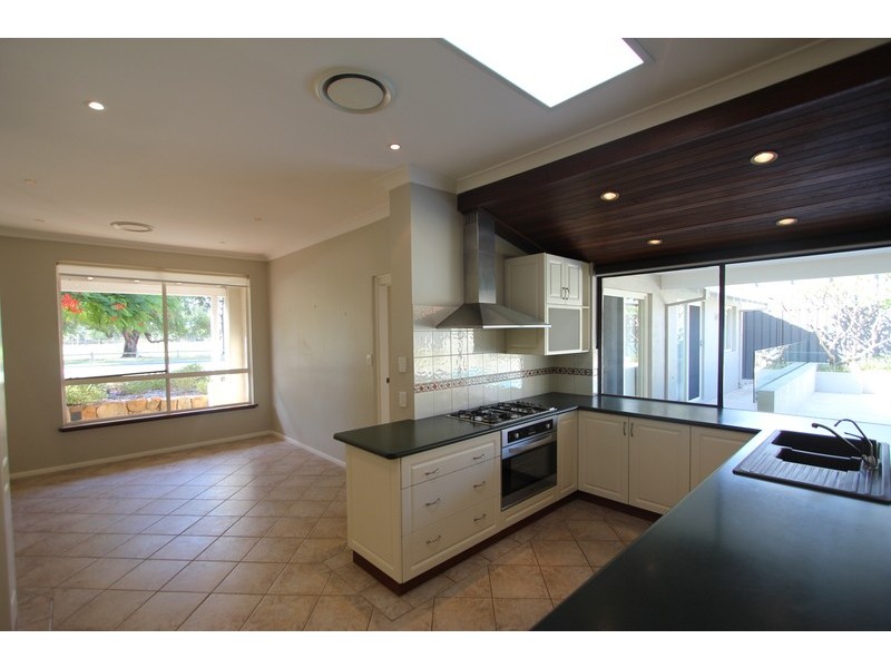 24 Koolan Drive, Shelley WA 6148