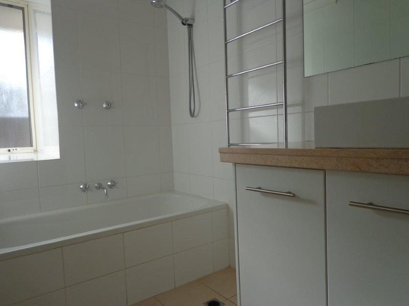 24 Koolan Drive, Shelley WA 6148