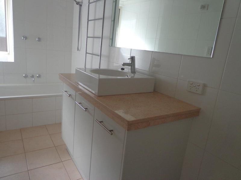 24 Koolan Drive, Shelley WA 6148