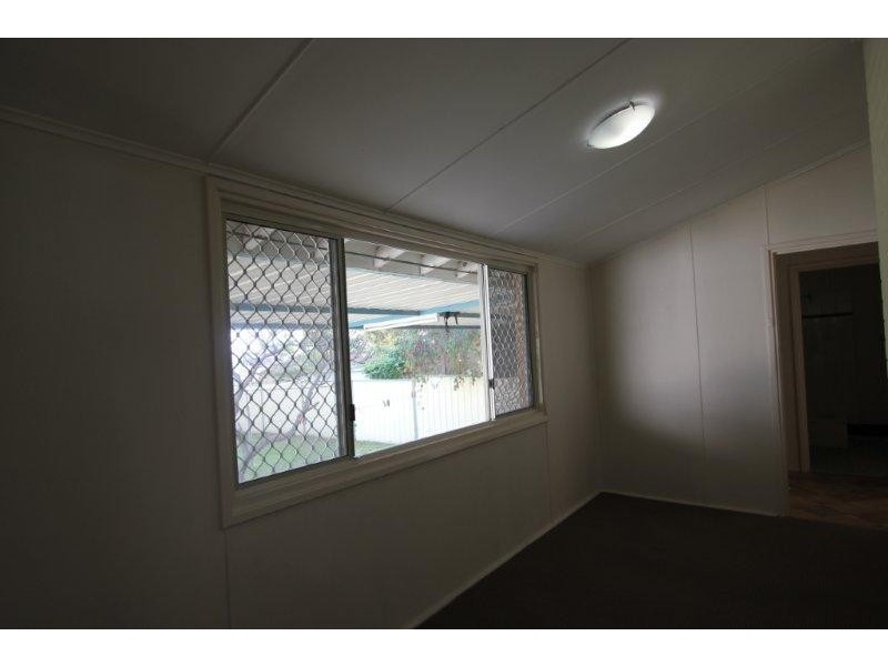 15 Keenan Street, Hamilton Hill WA 6163