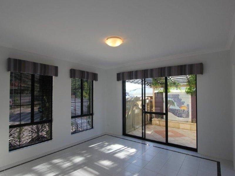 9 Rambler Green, Ocean Reef WA 6027