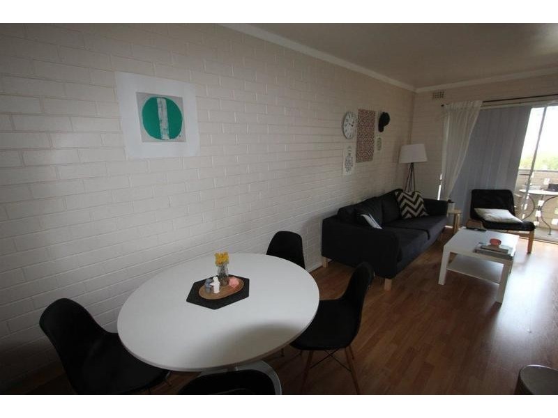 24/11 Stirling Road, Claremont WA 6010