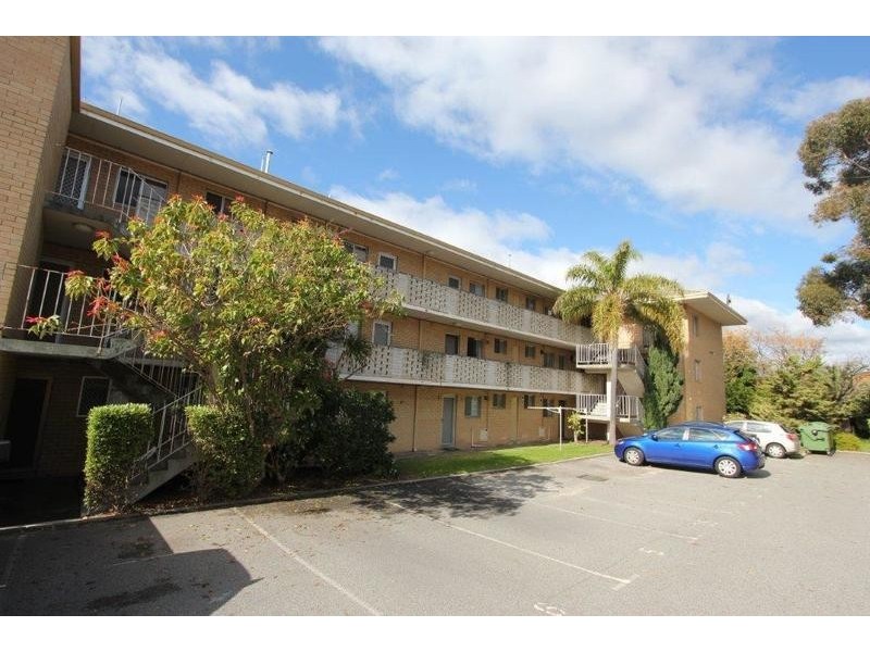 24/11 Stirling Road, Claremont WA 6010