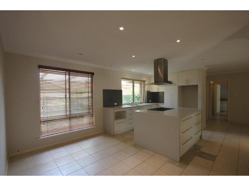 38 Alfreton Way, Duncraig WA 6023