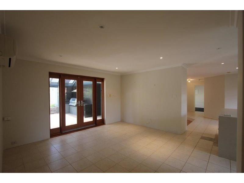 38 Alfreton Way, Duncraig WA 6023