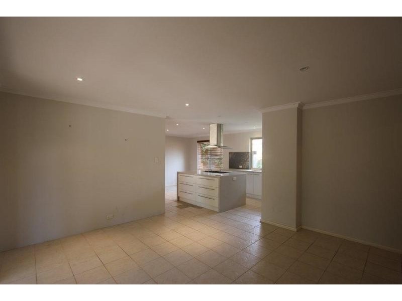 38 Alfreton Way, Duncraig WA 6023
