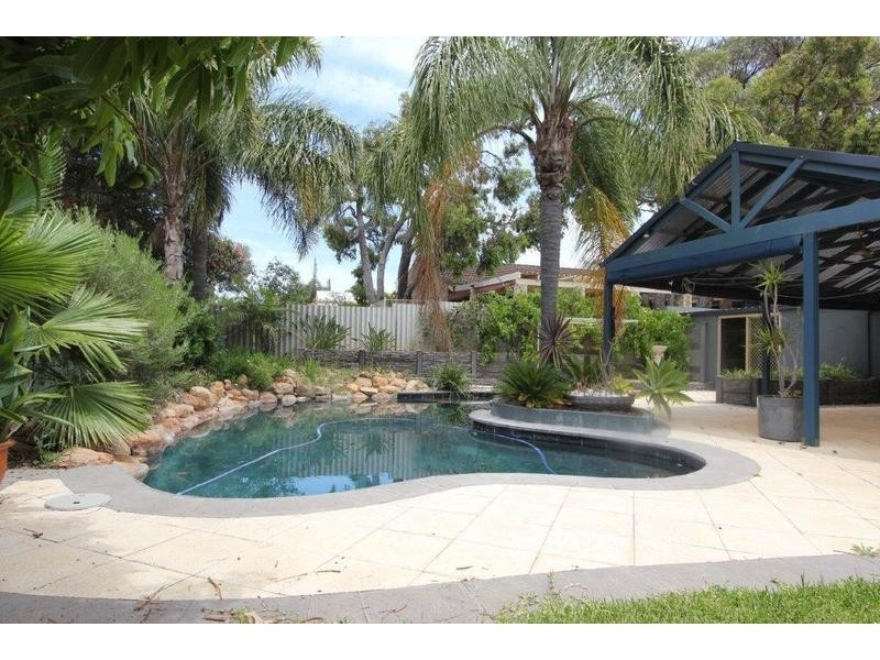 38 Alfreton Way, Duncraig WA 6023