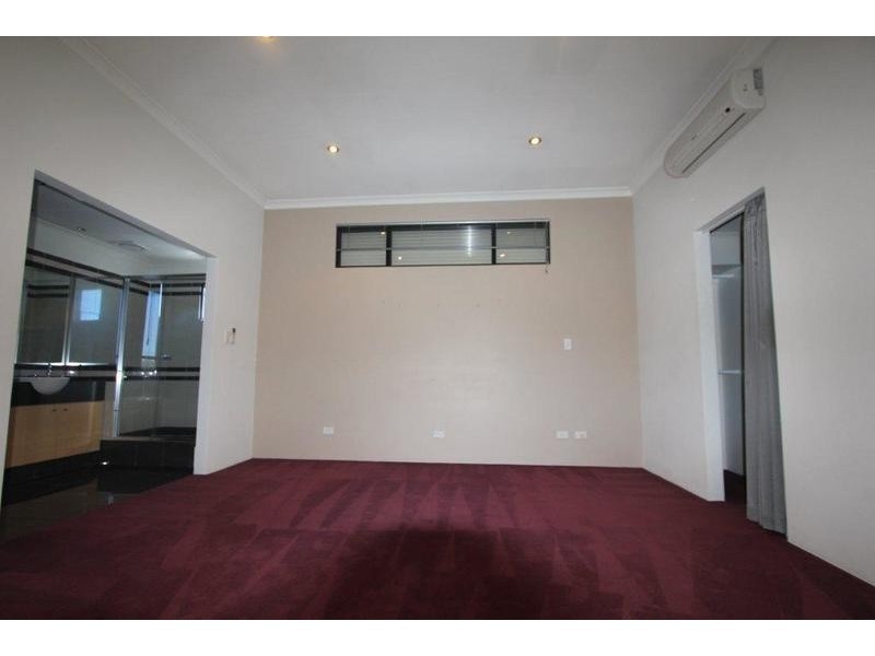 32 Gillon Street, Karawara WA 6152