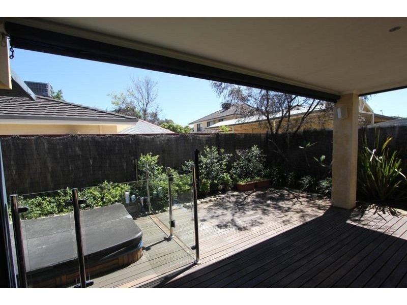 32 Gillon Street, Karawara WA 6152