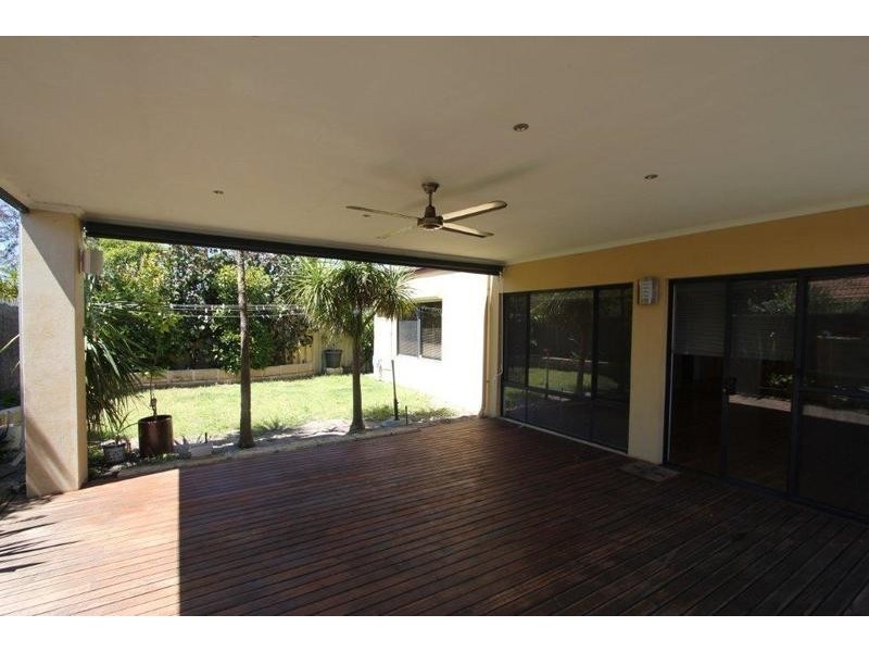 32 Gillon Street, Karawara WA 6152