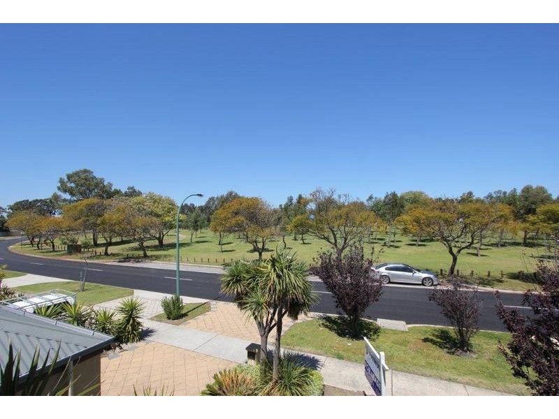 32 Gillon Street, Karawara WA 6152